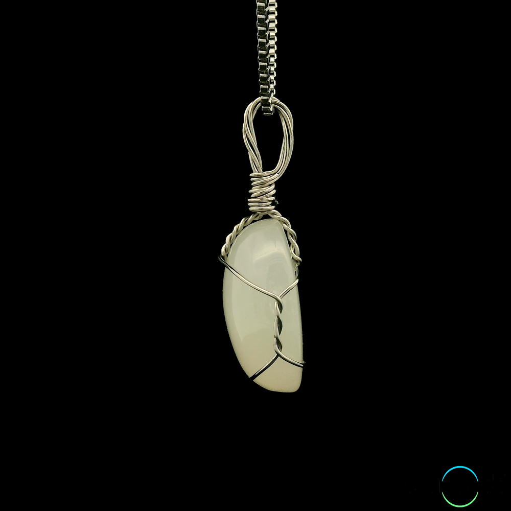 
                  
                    Moonstone Pendant
                  
                