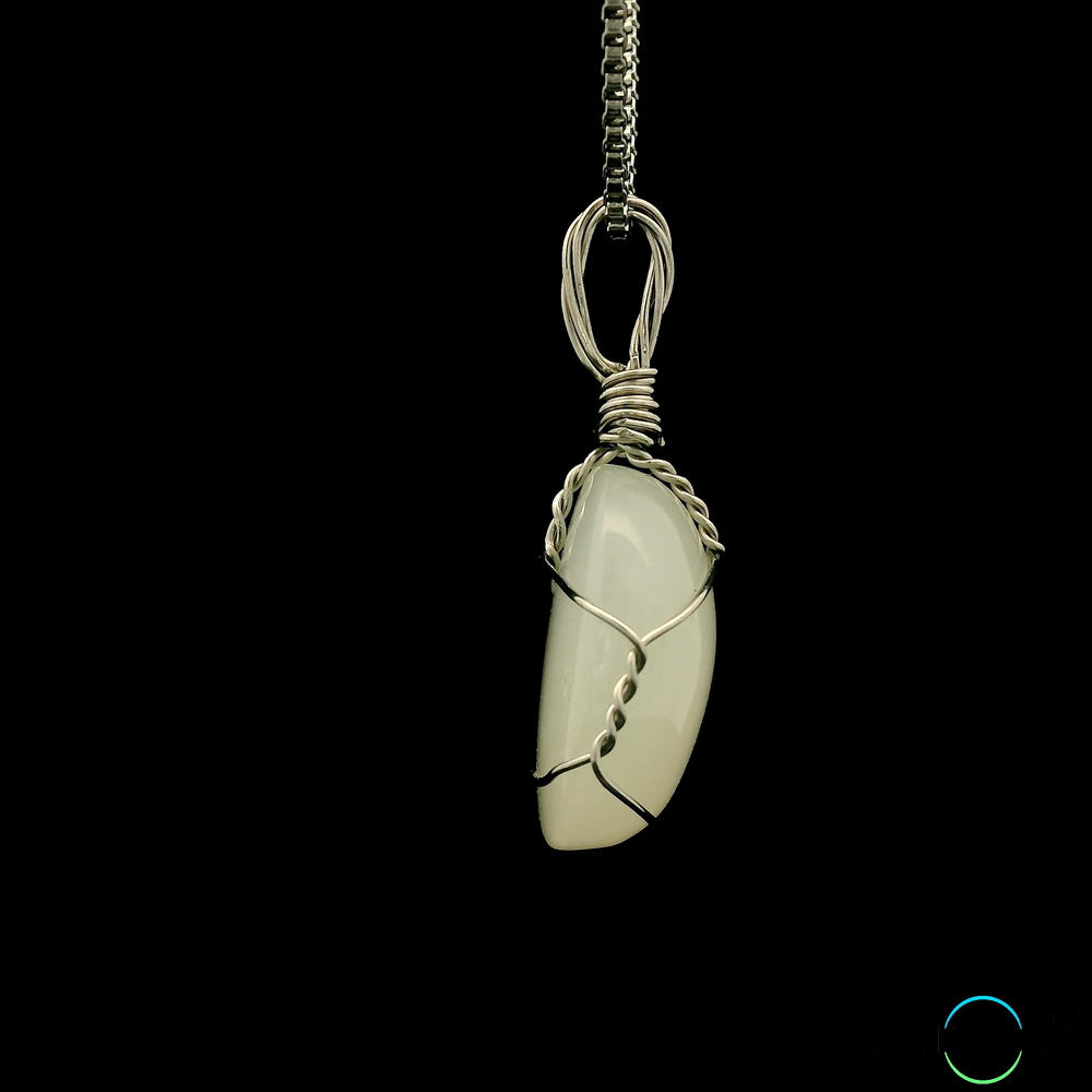 
                  
                    Moonstone Pendant
                  
                