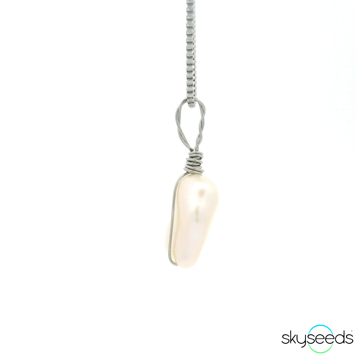 
                  
                    Pearl Pendant
                  
                